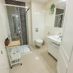 2br - 1 - Elevator - Self Check-in Prága