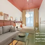 Apartman 2br - 1 - Elevator - Self Check-in